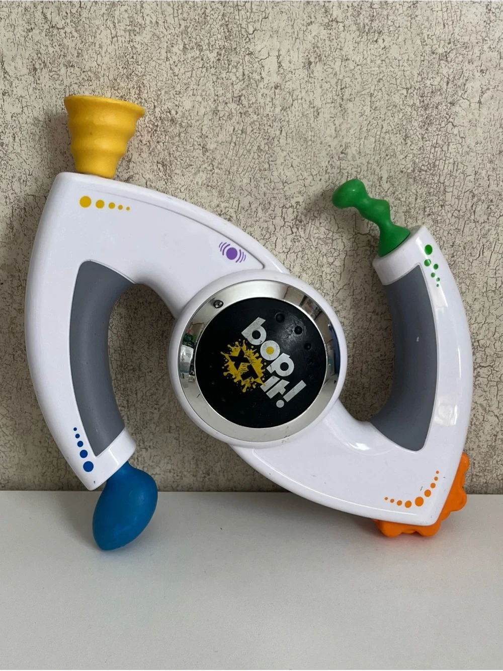 Bop It XT Handheld Reflex Electronic Talking Game Hasbro 2010 Tested & Working